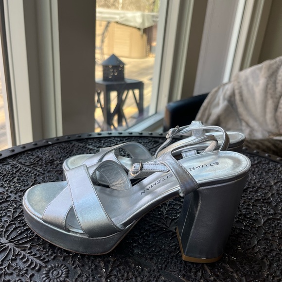 NEW STUART WEITZMAN DAYNA 100MM METALLIC LEATHER PLATFORM SANDALS IN SILVER 7.5 - Picture 7 of 11